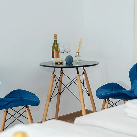 Lejlighed Central Apartments